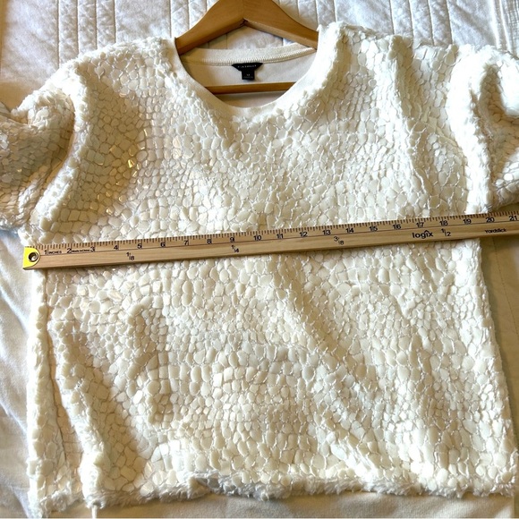 Ann Taylor Cracked Ice Sweatshirt Sweater Winter White. Size Medium. - Picture 10 of 15